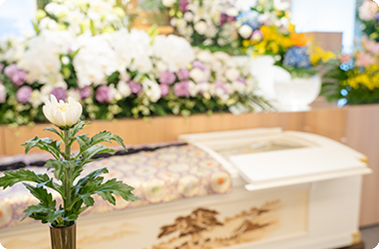 安置されている棺のイメージ写真